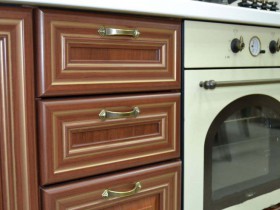 Кухонный гарнитур Кантри Орех Таволато в Новосибирске - mebel154.com